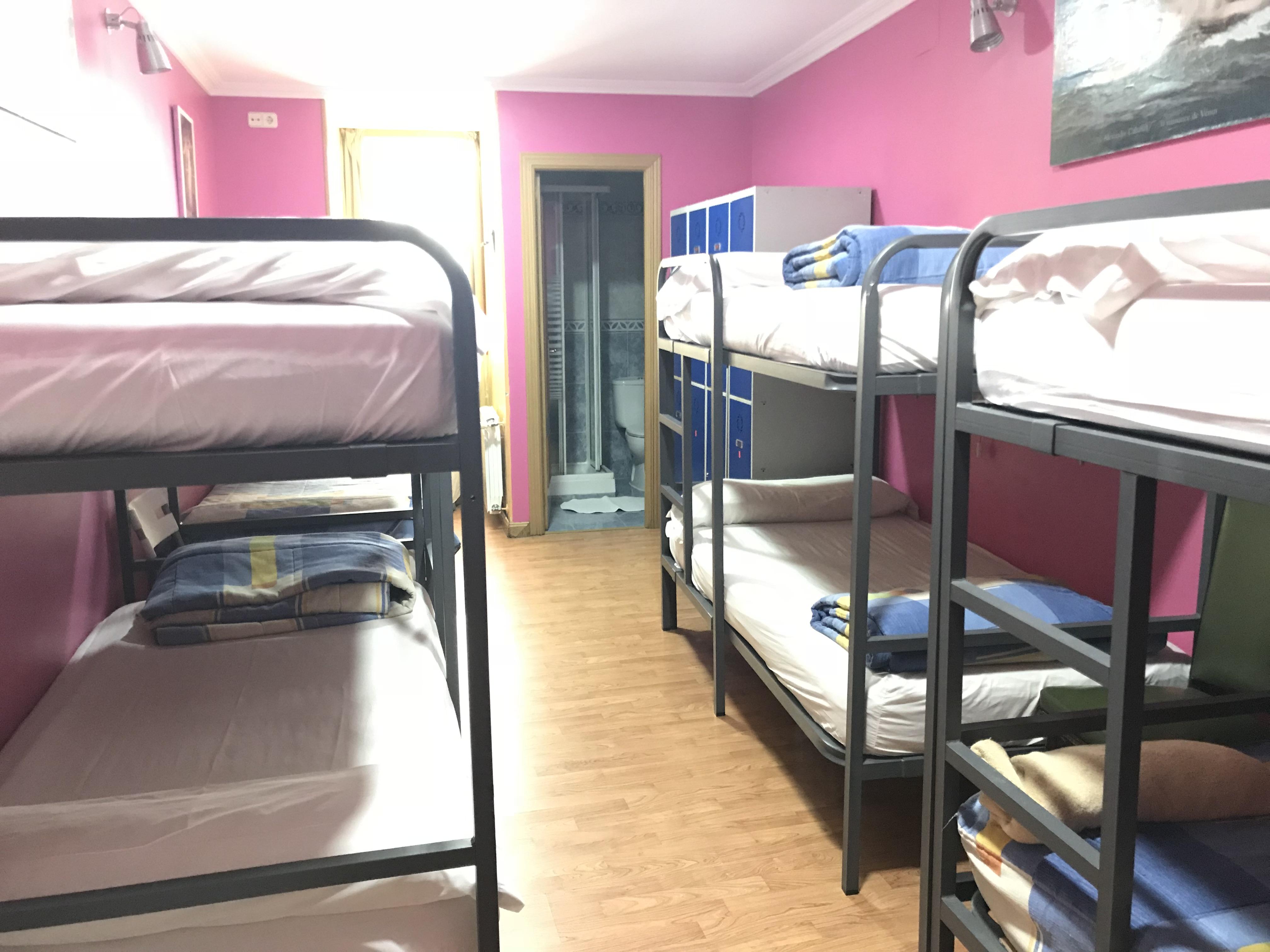 Rc Miguel Angel Hostel Μαδρίτη Εξωτερικό φωτογραφία Hostel in Madrid, Spain