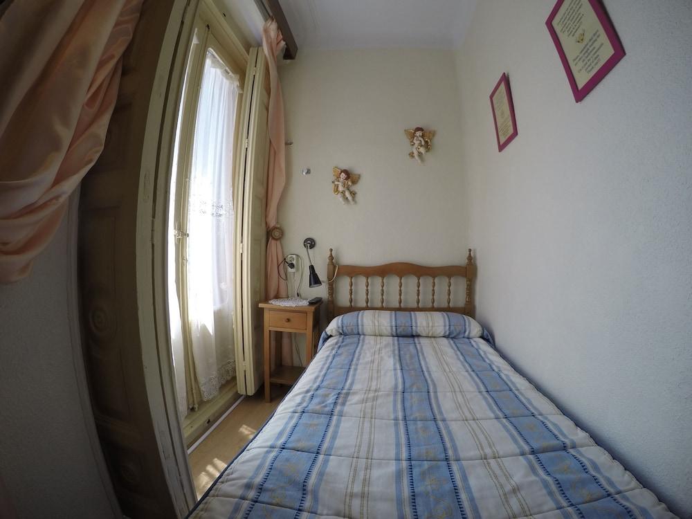 Rc Miguel Angel Hostel Μαδρίτη Εξωτερικό φωτογραφία A single bed
