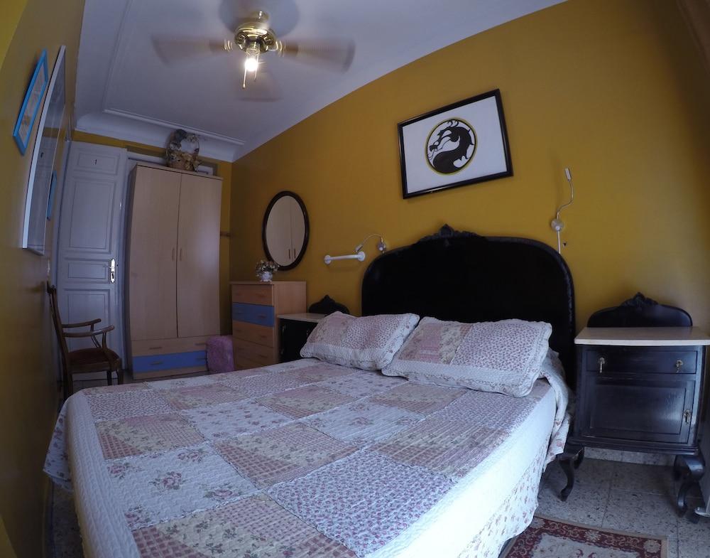 Rc Miguel Angel Hostel Μαδρίτη Εξωτερικό φωτογραφία A bedroom
