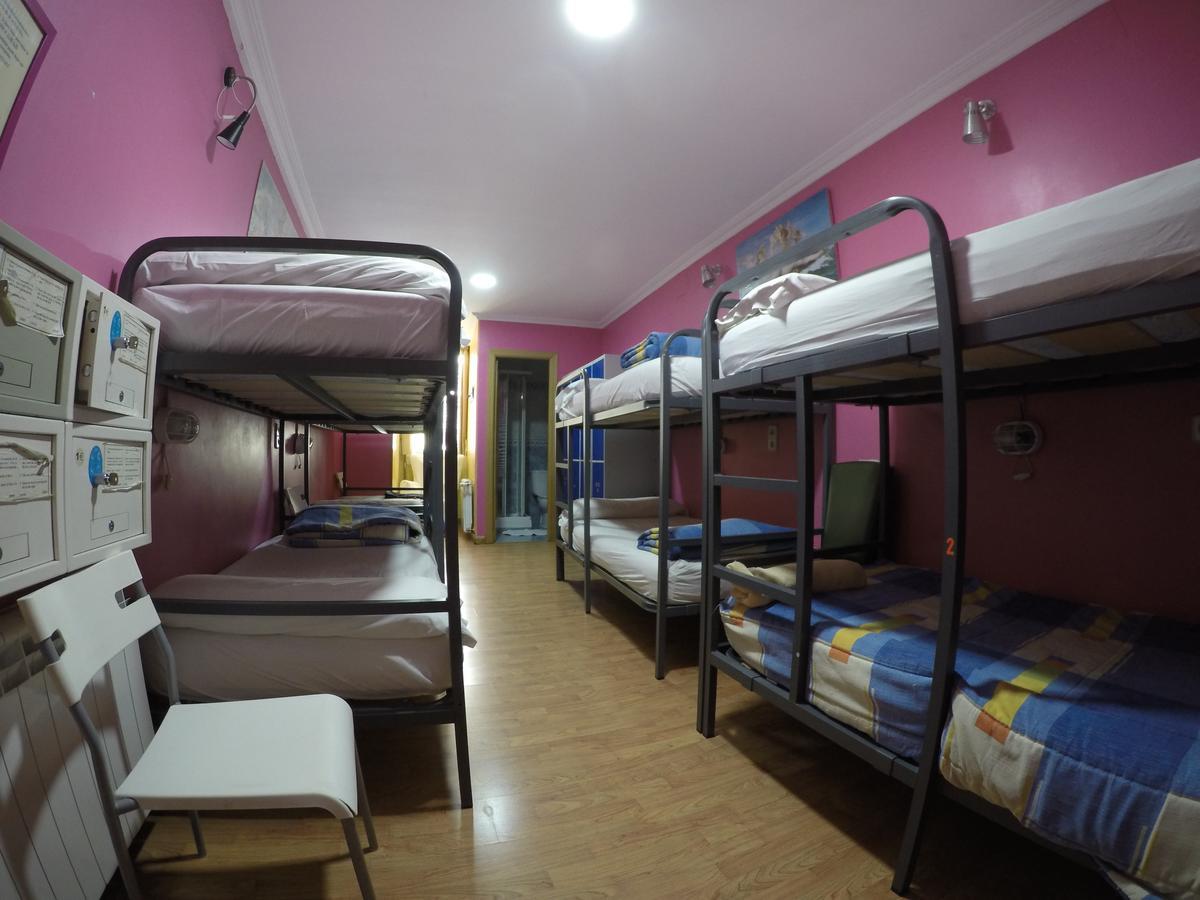 Rc Miguel Angel Hostel Μαδρίτη Εξωτερικό φωτογραφία Hostel in Madrid, Spain